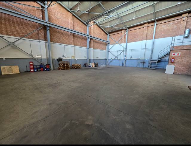 435M² WAREHOUSE FOR SALE IN BOOYSENS RESERVE